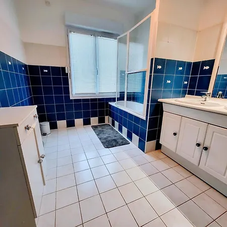 Ici Et Ailleurs, Entre Et Foret ヴィラ