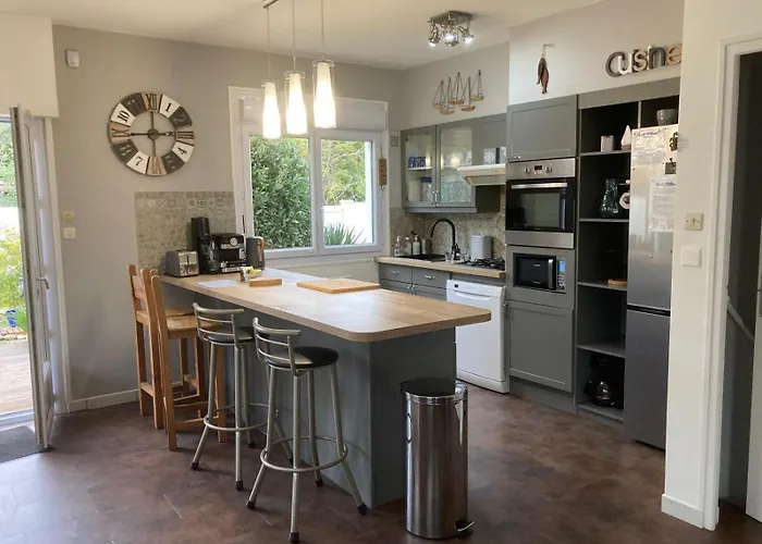 Ici Et Ailleurs, Entre Et Foret Villa